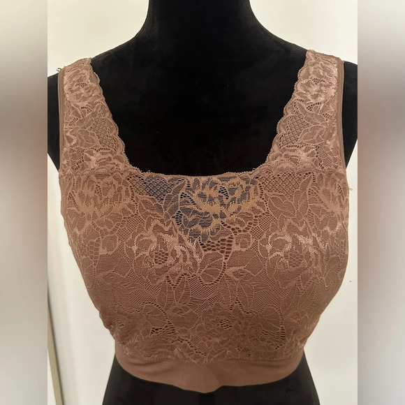 Breezies~Lace Seamless Cami Wirefree Bra~with Removable Modesty Pads ~ Lot Of 2 - Picture 2 of 11